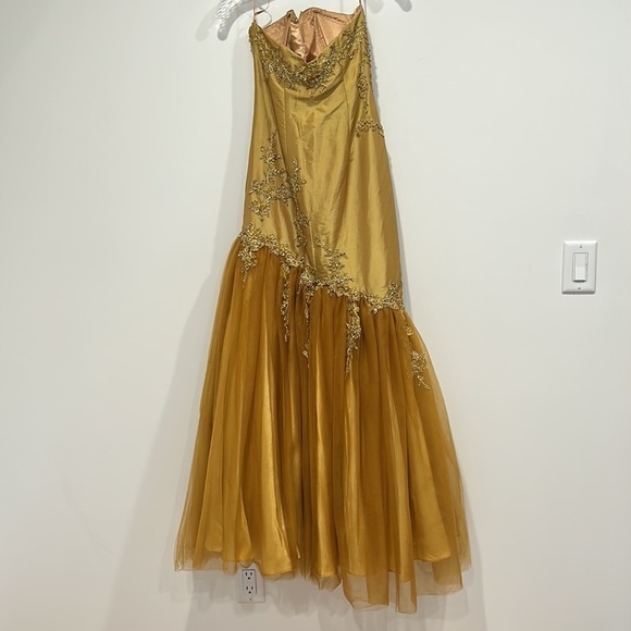 Vintage Paris collection sweetheart gold strapless mermaid tulle gown small - Picture 6 of 10